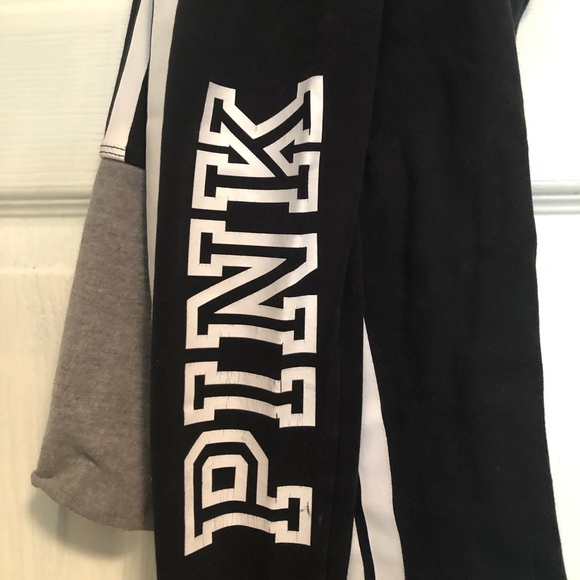 Victoria’s Secret PINK black leggings - Picture 2 of 6